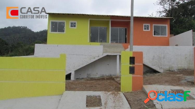 Casa com 2qts em São José com boa localização!