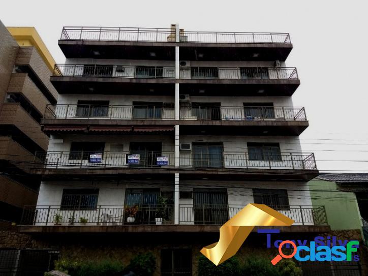 Apartamento de Frente a poucos metros da Praia do Forte!