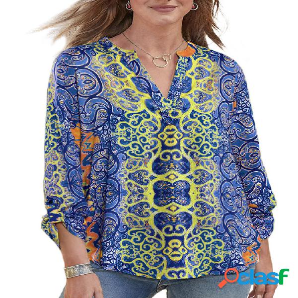 Blusa com mangas 3/4 e decote em v vintage