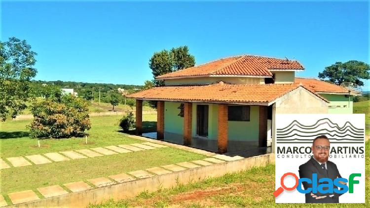 Casa em condomínio fechado