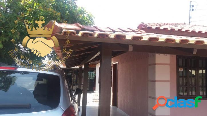EXCELENTE CASA LOCALIZADA NO INICIO DO PEREQUÊ A POUCOS