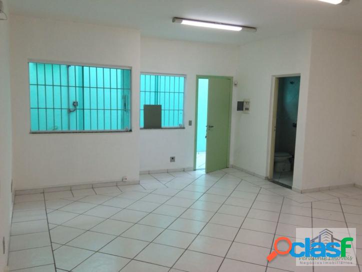 Excelente sala comercial na Av. Andromeda