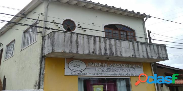 Prédio com Salão Comercial e Apartamento Próximo do