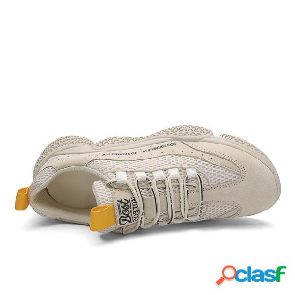 Sapatas dos esportes que funcionam respirável ao ar livre