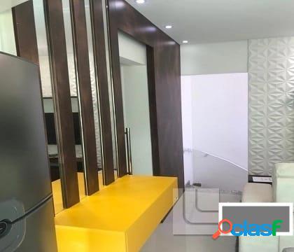 Sobrado com 2 Quartos à Venda, 50 m² por R$ 270.000- Santo