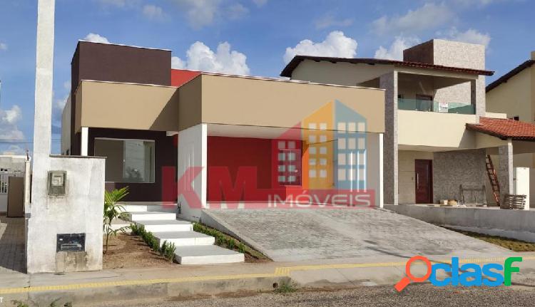 Vende-se bela casa pronta para morar no Condomínio Ecoville