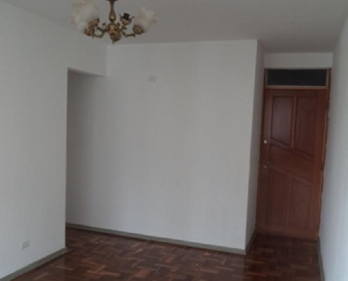 Aluga-se apartamento com vg na Vila Buarque