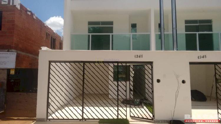 VENDE-SE LINDA CASA GEMINADA 3 QUARTOS VALE DAS ORQUÍDEAS