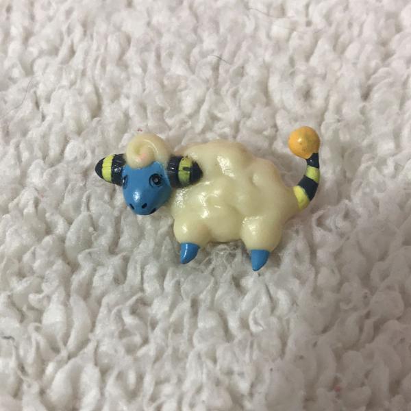 mareep ovelha miniatura coleção pokémon nintendo