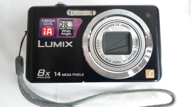 Máquina Fotográfica Panasonic Lumix FH20
