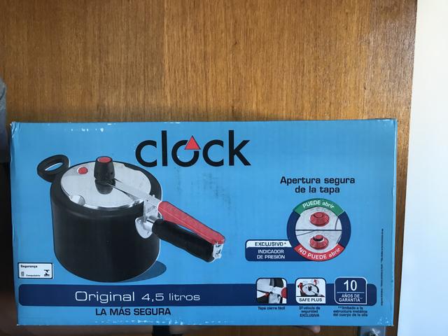 Panela de pressão Clock