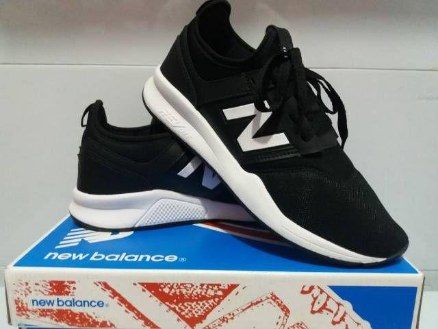 Tênis New Balance Black