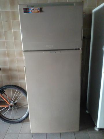 Vendo 2 geladeira