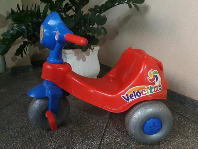 triciclo velocita caleste