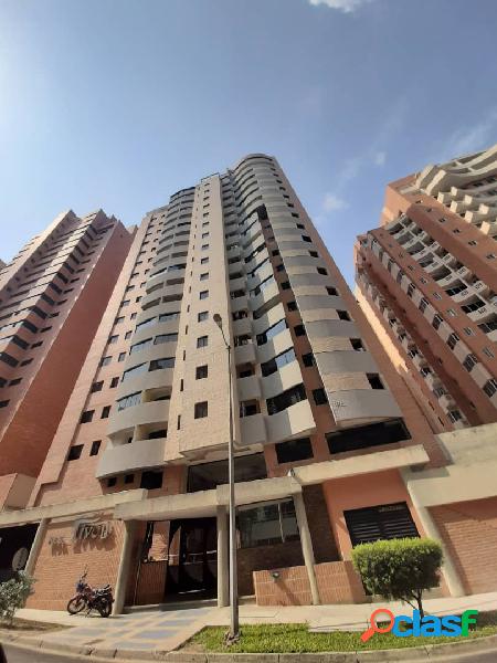 APARTAMENTO EN VENTA EN LA TRIGALEÑA
