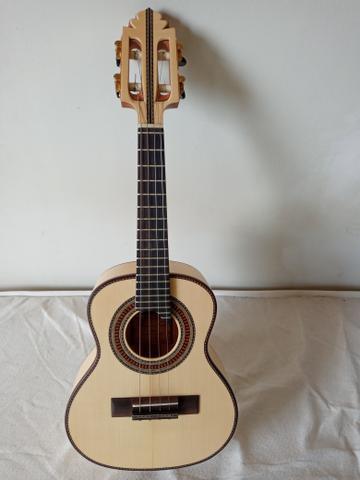 Cavaco Anderson Luthier de Faia