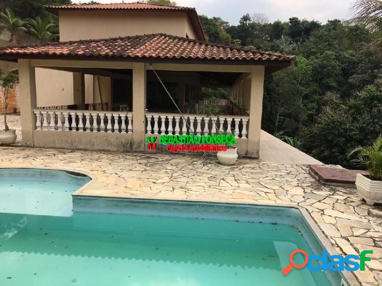 Chácara em Condomínio na Beira da Represa em Jacareí-SP