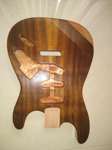 Corpo de guitarra Stratocaster