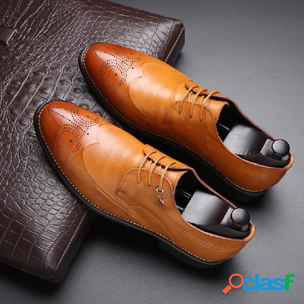 Homens Brogue Esculpidos Elegantes Oxfords Atam Sapatos