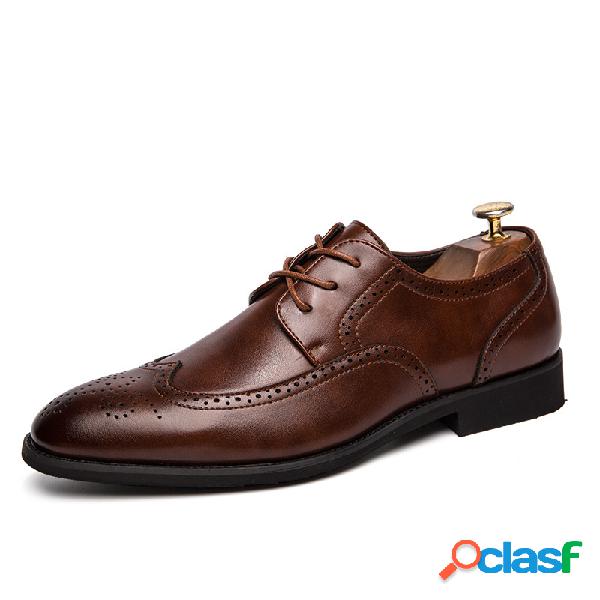 Homens Vintgae Brogue Esculpido Lace Up Oxfords Sapatos