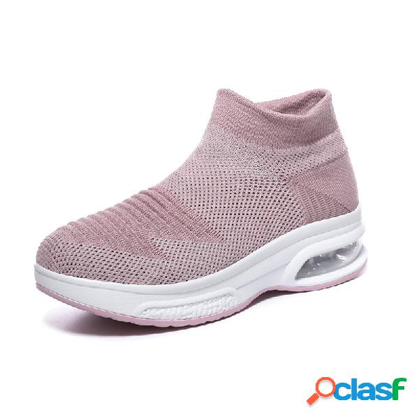 Mulheres que andam malha respirável amortecido sapatos de