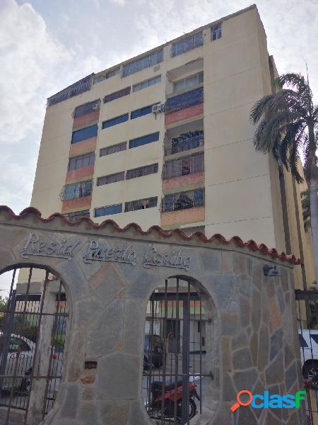 Se vende apartamento para remodelar, en Puerto Cabello,
