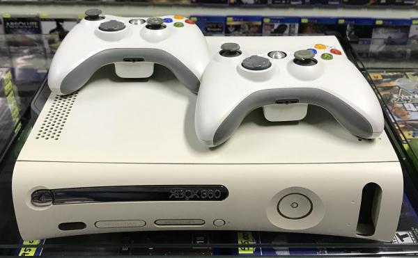 Xbox 360 Jasper Desbloqueado c/ 2 Controles