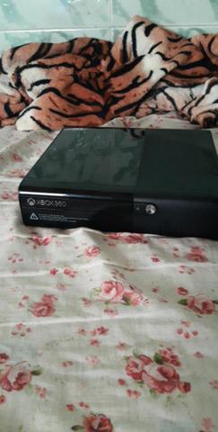 Xbox 360 vendo ou troco em ps3. chama no whats *, preço
