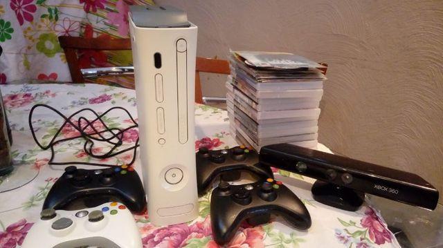 Xbox 360+Kinect+3 controles+67 jogos