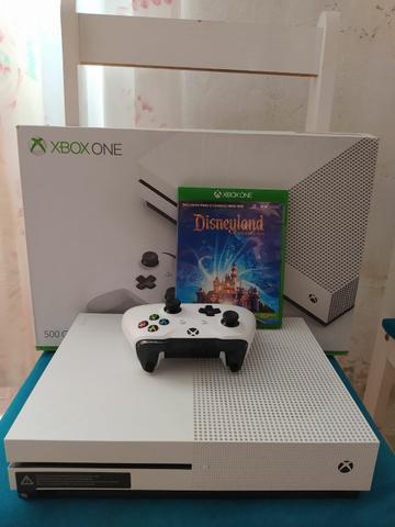 Xbox One S 500gb + 1 controle + 1 jogo na caixa