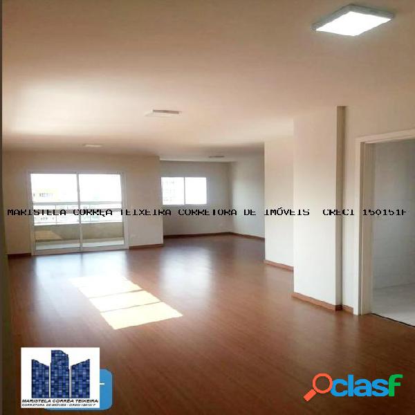 Apartamento de 156 m² 3 dormitórios, 3 suítes e 2 vagas.