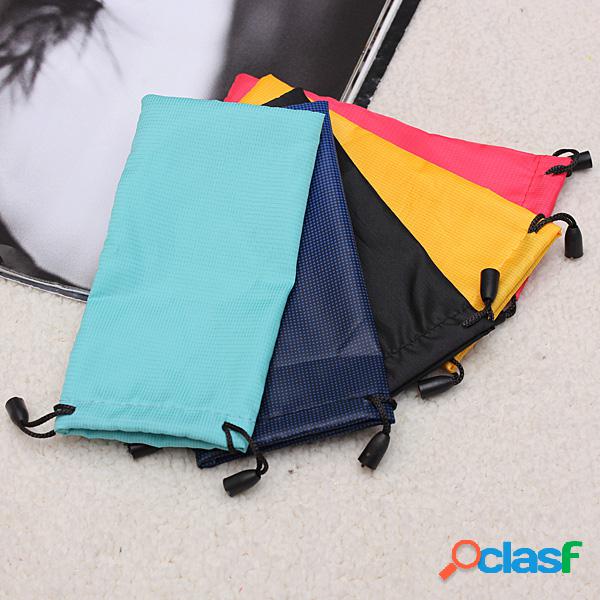 Bolsa para Guardar os Óculos com Fechamento de Cordão
