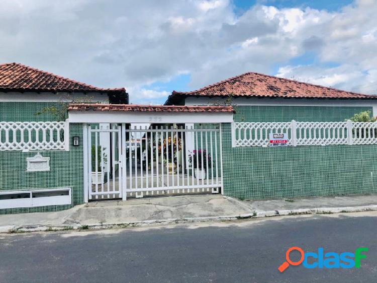 Casa em Condomínio - Aluguel - Iguaba Grande - RJ - Centro)