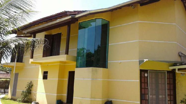 Casa para venda tem 177 metros quadrados com 3 quartos em