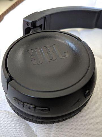 Fone bluetooth JBL t450bt LEIA!