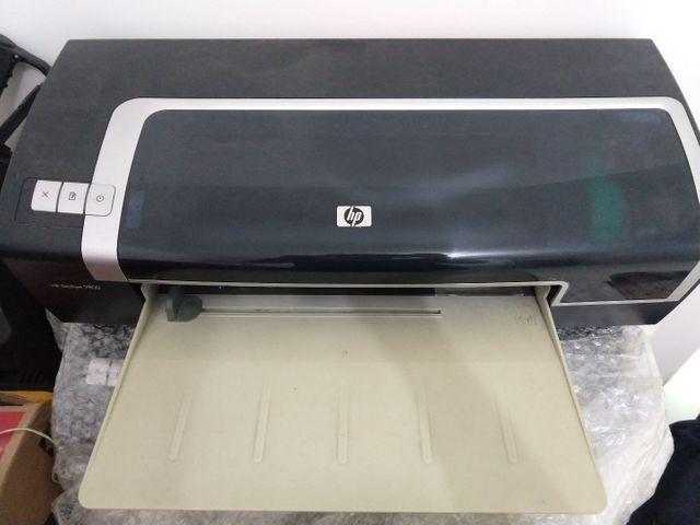 Impressora HP Deskjet 9800.