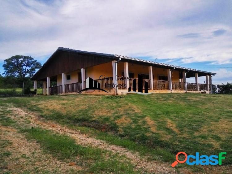 # Linda chácara a venda em alambari #