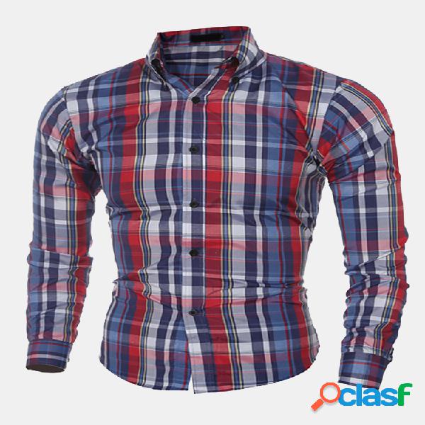 Mantas magras da moda que imprimem camisas verificadas