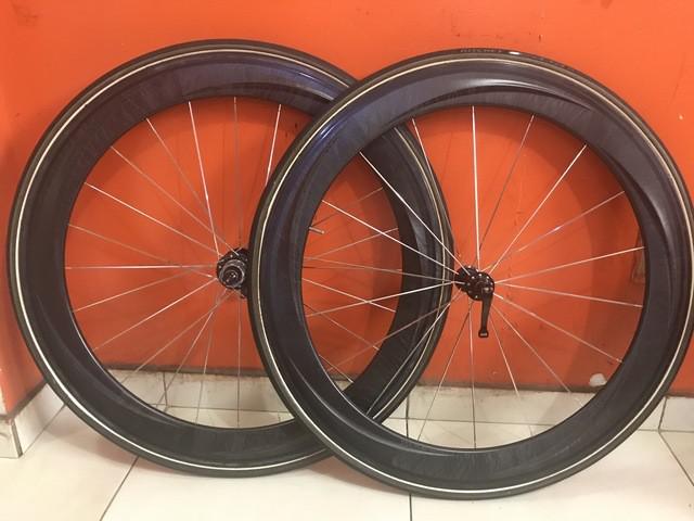 Rodas Tubulares de Carbono + Pneus Novos