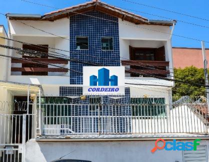 Sobrado à Venda em Santo André