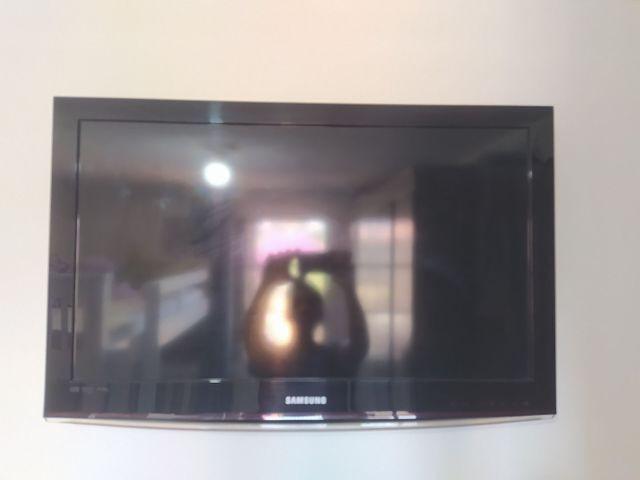 TV Samsung 32 polegadas - C Defeito