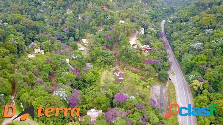 Terreno no Condomínio Alpes, pertinho do verde e de toda