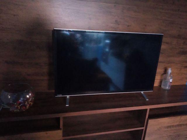 Tv smart 32 thoshiba