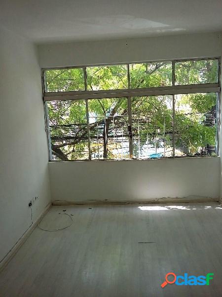 Um dormitório - Bela Vista - SP