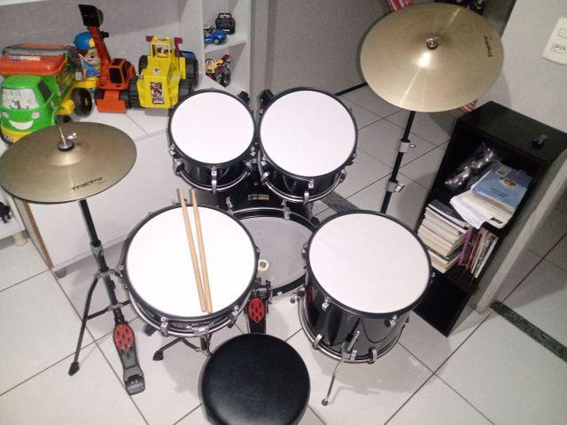 Vendo bateria 1.200$