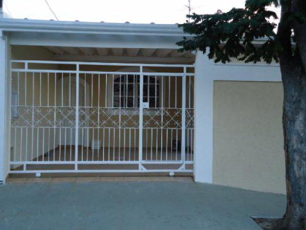 Vendo casa térrea, em Jabuticabeira Data de Publicação: