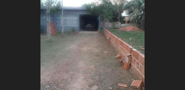 Vendo ou troco Casa com 1 domitório - MGF Imóveis