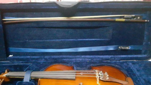 Violino Eagle modelo 431