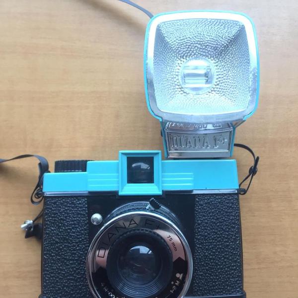 câmera diana f+ lomo com flash + lente fish eye e frames