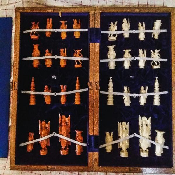 kit xadrez tabuleiro + peças em madeira artesanal